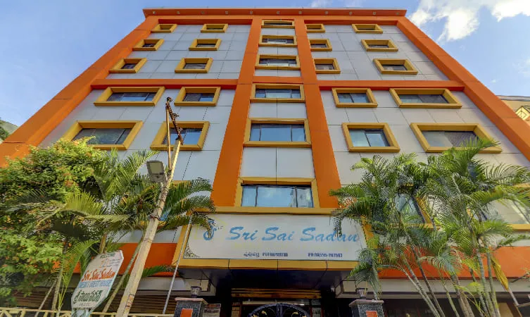 Hotel garden