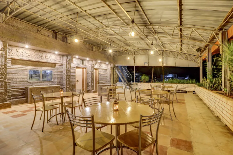 Restaurant ambience